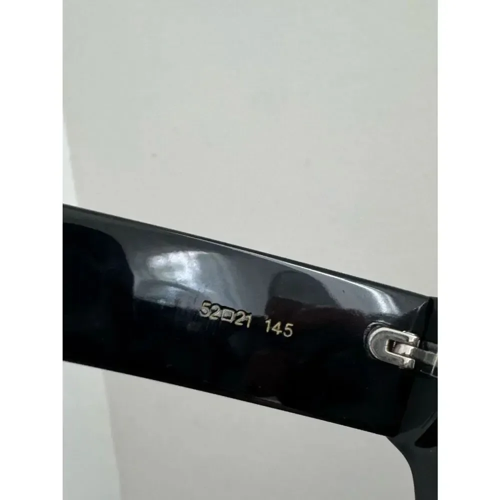 VEHLA Finn sunglasses in black smoke